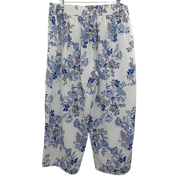 NWOT Cato Blue Floral Print Wide Leg Lightweight Tie Waist Cropped Pants 18/20W - Picture 3 of 6